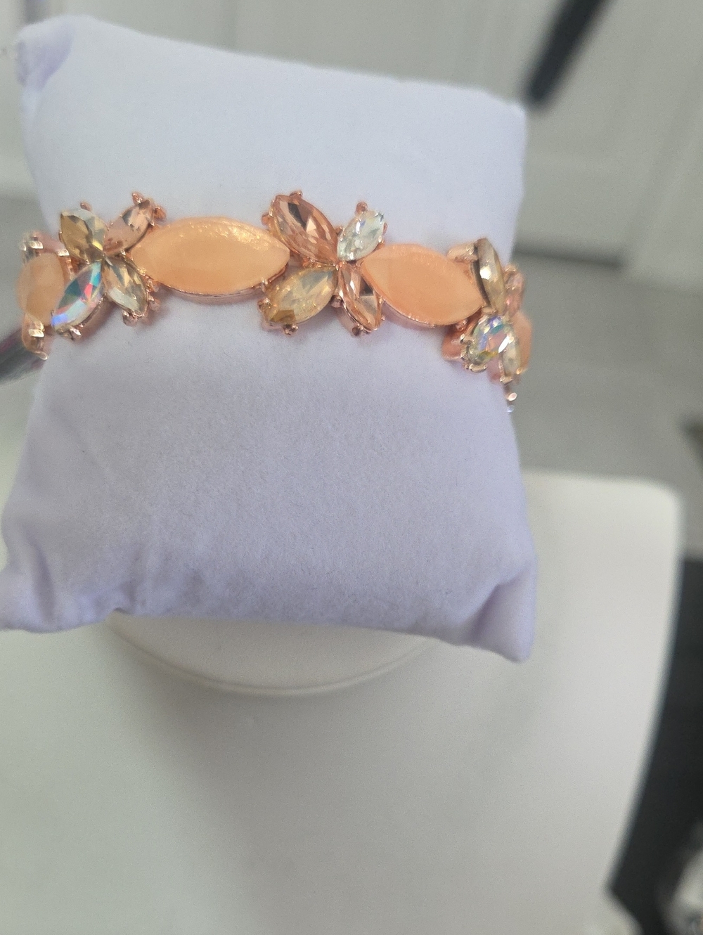 Paparazzi Soft Hearted Succession Rose Gold Bracelet NWT
